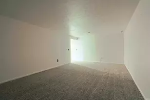 18131 N Cloverleaf Dr, South Bend, IN 46637 - Photo 34