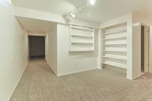 18131 N Cloverleaf Dr, South Bend, IN 46637 - Photo 38