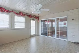 18131 N Cloverleaf Dr, South Bend, IN 46637 - Photo 16