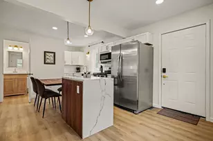 1237 Cedar St, South Bend, IN 46617 - Photo 10
