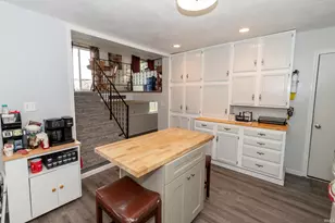 211 E Russ Ave, Mishawaka, IN 46545 - Photo 12