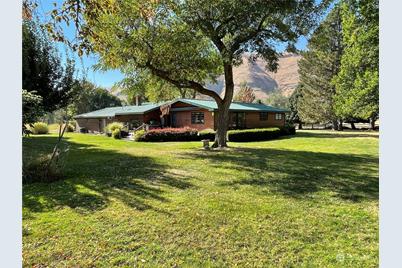 103 Wolf Fork Road, Dayton, WA 99328 - Photo 1