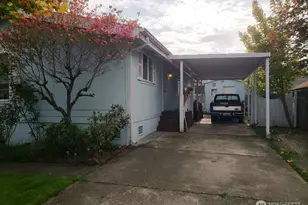 520 Willow Dr, Enumclaw, WA 98022 - Photo 2