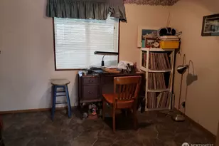 520 Willow Dr, Enumclaw, WA 98022 - Photo 16