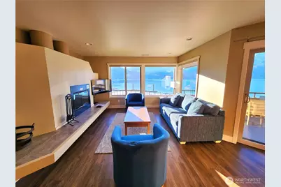 1 Lakeside 709-O, Manson, WA 98831 - Photo 4