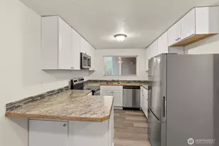 665 Sunset Ave, Ocean Shores, WA 98569 - Photo 10