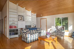 15A Saratoga Dr, Hat Island, WA 98206 - Photo 8