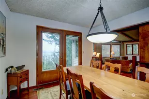 3917 Mallard Point Dr, Anacortes, WA 98221 - Photo 12