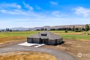 860 Waterbrook Ln, Ellensburg, WA 98926 - Photo 2