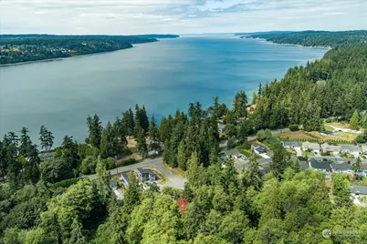 1774 Twin Oaks Lane, Freeland, WA 98249 - Photo 2