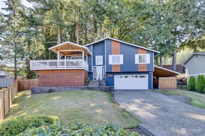 19245 SE 49th Street, Issaquah, WA 98027 - Photo 1