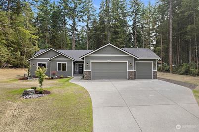 6833 Richards Avenue SE, Port Orchard, WA 98367 - Photo 1