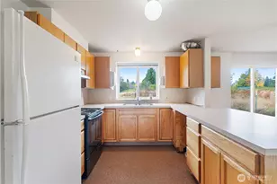 858 E Smith Rd, Bellingham, WA 98226 - Photo 24