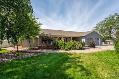 4892 Bluff Drive NE, Moses Lake, WA 98837 - Photo 1