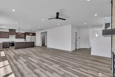 16220 76th Avenue Ct E, Puyallup, WA 98375 - Photo 6