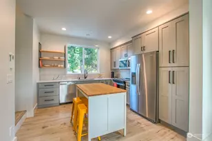 231 Madrona St, Orcas Island, WA 98245 - Photo 6