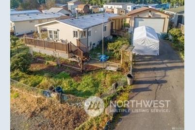 14006 Greenbelt Drive E, Sumner, WA 98391 - Photo 1