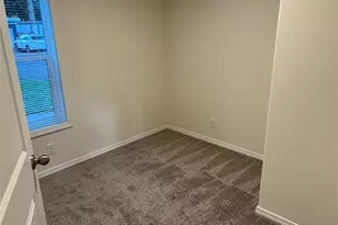 507 131st St E, Tacoma, WA 98445 - Photo 8