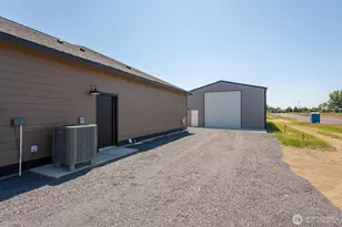 6425 NE Road 2 15, Moses Lake, WA 98837 - Photo 6