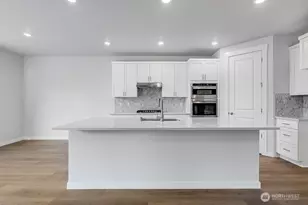 1121 SE 33rd St, Battle Ground, WA 98604 - Photo 2