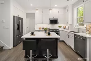 11170 (Hs 24) NE 134th Ct NE, Redmond, WA 98052 - Photo 12