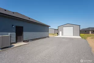 6428 NE Road 2 05, Moses Lake, WA 98837 - Photo 4