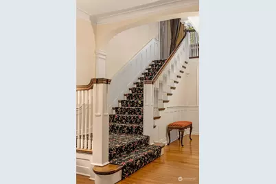 3802 E John Street, Seattle, WA 98112 - Photo 18