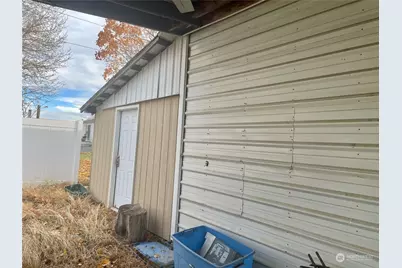 120 E Lewis Street, Coulee City, WA 99115 - Photo 4