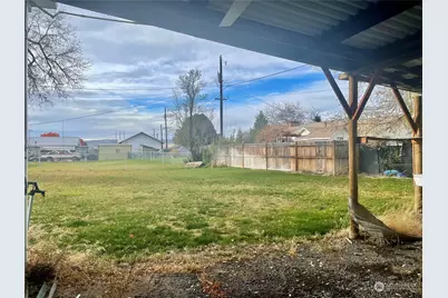 120 E Lewis Street, Coulee City, WA 99115 - Photo 2
