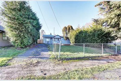 1205 S 6th Avenue, Kelso, WA 98626 - Photo 1