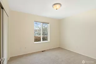 1205 Decatur Cir, Burlington, WA 98233 - Photo 16