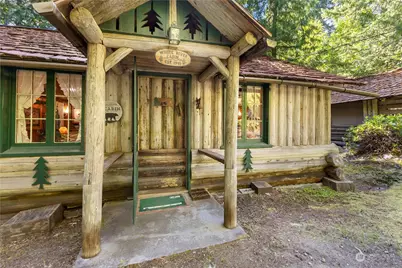 9 The Dalles, Greenwater, WA 98022 - Photo 2