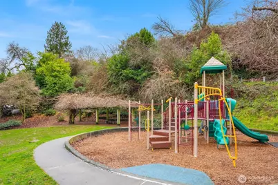 1231 5th Avenue N #204, Seattle, WA 98109 - Photo 24