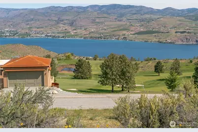 215 Bandera Way, Chelan, WA 98816 - Photo 6