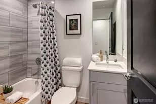 2713 E Yesler Wy, Seattle, WA 98122 - Photo 4