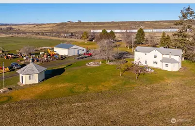 20226 NE Adrian Road, Soap Lake, WA 98851 - Photo 2