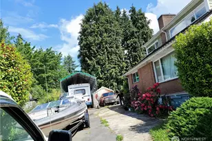 522 NE 127th St, Seattle, WA 98125 - Photo 2