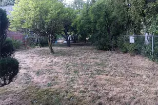 522 NE 127th St, Seattle, WA 98125 - Photo 14