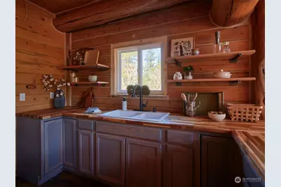 192 Sasquatch Way, Cougar, WA 98616 - Photo 18