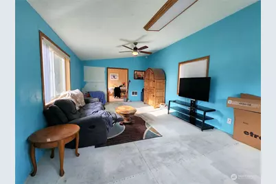 39024 Petrie Lane E, Davenport, WA 99122 - Photo 16