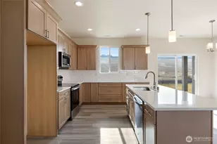 8383 Desert Greens Loop SE, Othello, WA 99344 - Photo 12