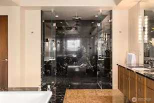 111 W Highland Dr, Seattle, WA 98119 - Photo 24