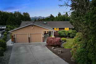 4115 105th Pl SE, Everett, WA 98208 - Photo 2