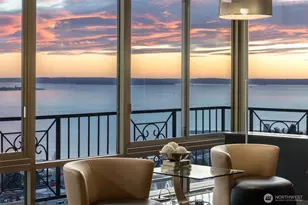 111 W Highland Dr, Seattle, WA 98119 - Photo 8