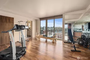 111 W Highland Dr, Seattle, WA 98119 - Photo 18