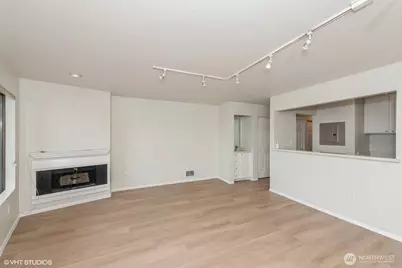 1221 Harbor Avenue SW #105, Seattle, WA 98116 - Photo 2