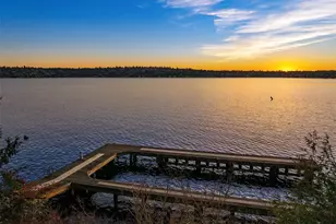 8001 W Mercer Way, Mercer Island, WA 98040 - Photo 10