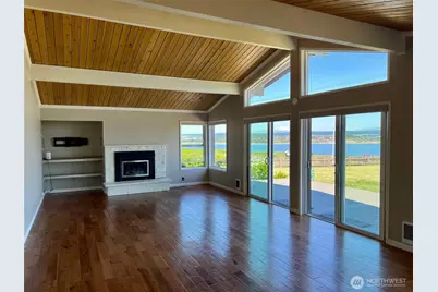 1412 Bonnie View Acres Road, Oak Harbor, WA 98277 - Photo 4