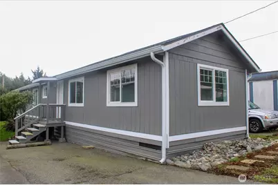 8730 206 Street SE #18, Snohomish, WA 98296 - Photo 2