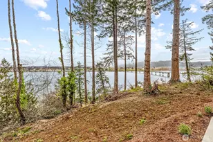 572 Columbia St, Cathlamet, WA 98612 - Photo 26